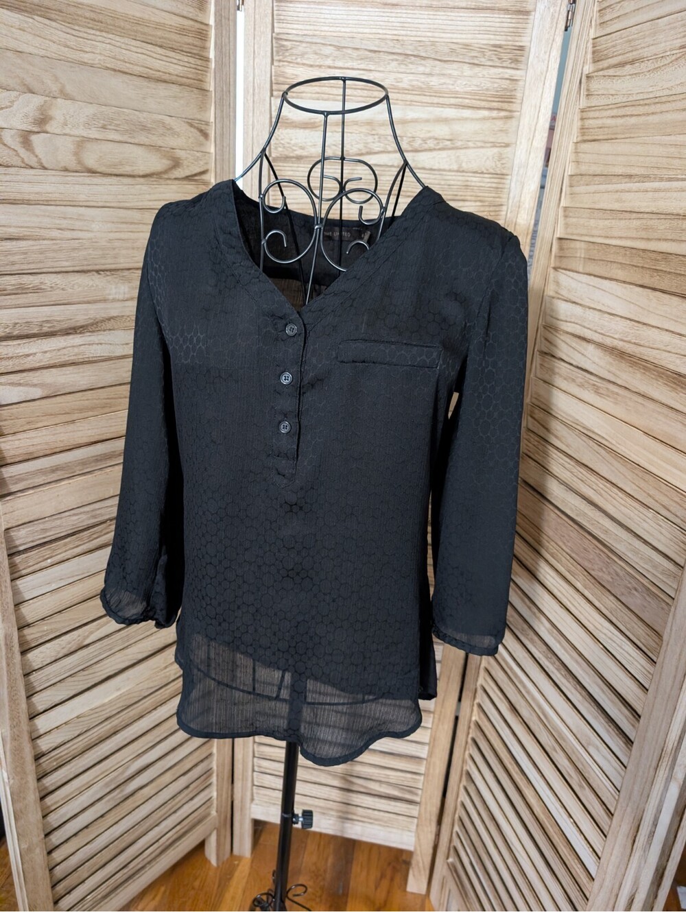 The limited tunic‎ top 1/2 button down Pocket Long Sleeve S Black